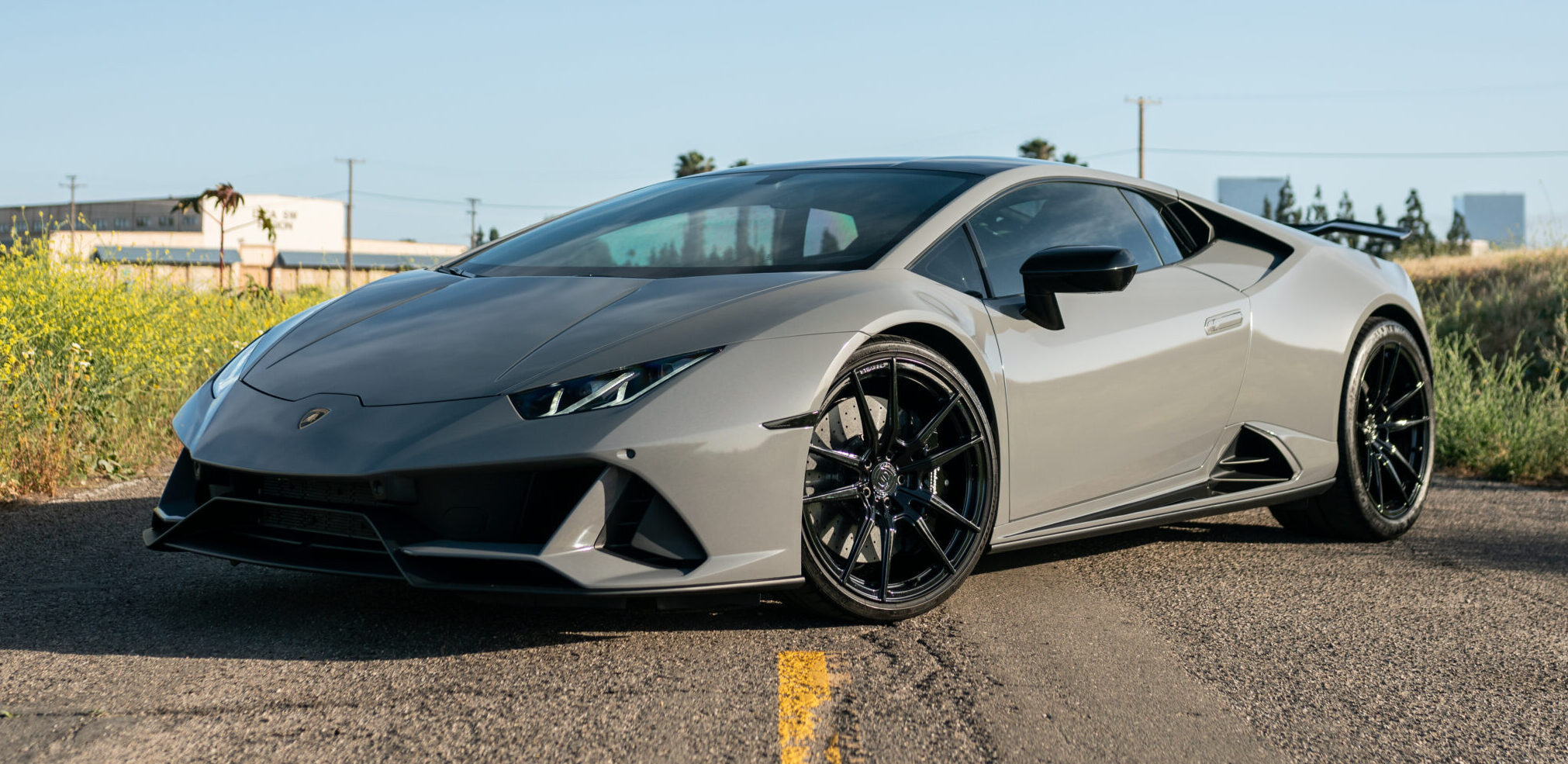 Ignite Your Passion: Lamborghini Huracan Monthly Rental Thrills – Monza